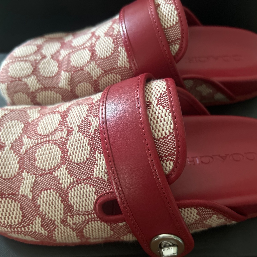Coach Clogs - Picture 3 of 5